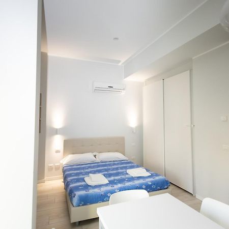 Monviso Modern - Exclusive Apartment Milan Luaran gambar